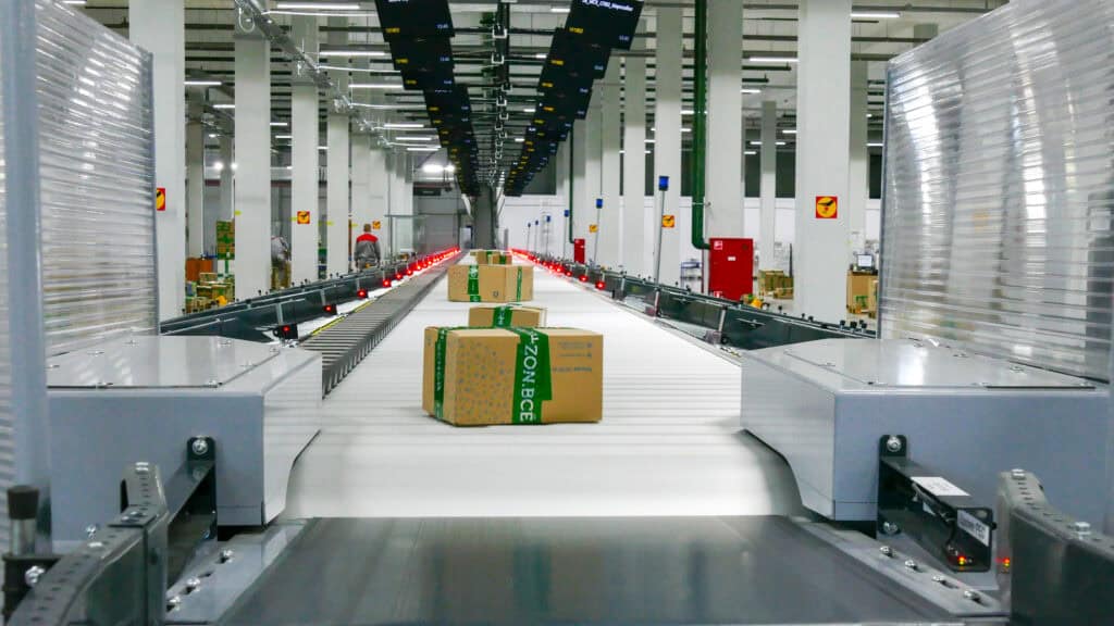 Sorting Conveyors FAQ 101: Understanding Century Conveyor Systems’ Amazing Conveyor System Integration 1 sorting conveyors