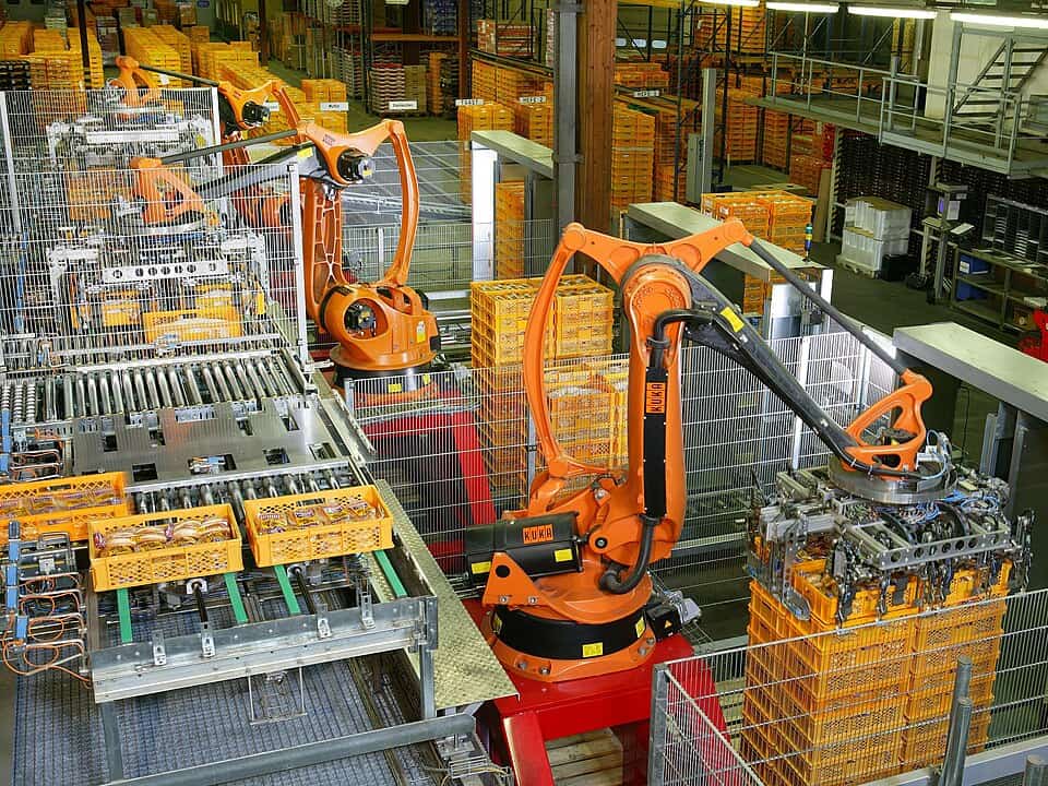 Palletizing Robot FAQ 101: Everything You Need to Know About Century Conveyor Systems’ Robotic Palletizing Solutions 1 palletizing robot